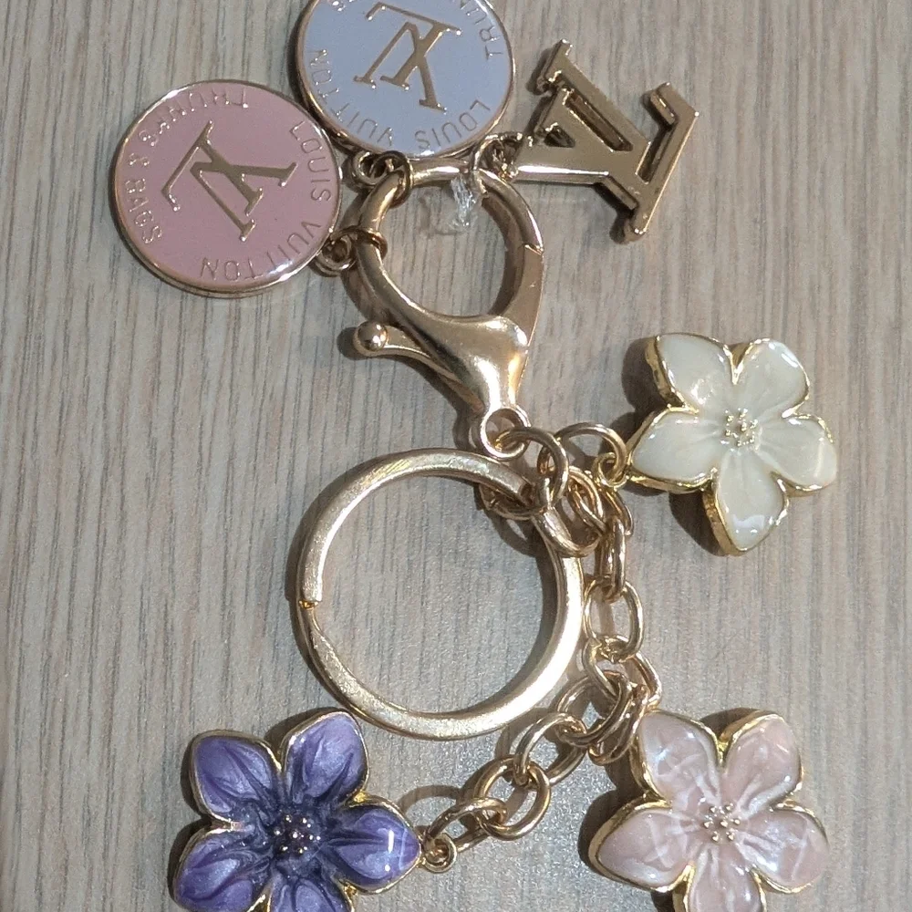 Authentic Louis Vuitton Trunks & Bags Charms plus An Extra!